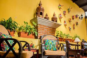 Las Camelias Inn