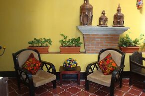 Las Camelias Inn