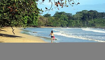 Jardines Vista del Mar Condos