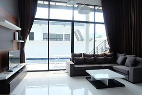 WE by Sirin Pool Villa Huahin