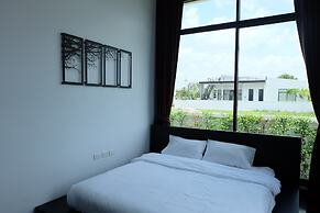WE by Sirin Pool Villa Huahin