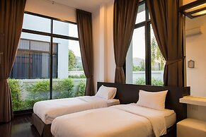 WE by Sirin Pool Villa Huahin