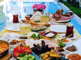 Alanarin Konak Alacati