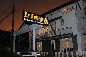 La Cottage Boutique Hotel & Restaurant