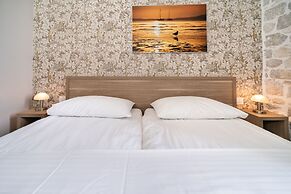 Tifani Luxury Rooms 2