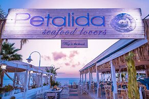 MARI KRISTIN Beach Hotel - Adults Only