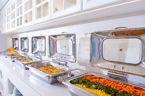 MARI KRISTIN Beach Hotel - Adults Only