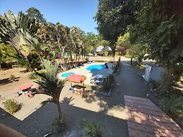 Costa Azul Lodge