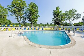 Jellystone Park™ at Birchwood Acres