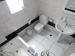 Apollon Studios & Apartments