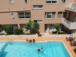 Apollon Studios & Apartments