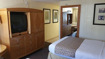 The Amethyst Beach Motel