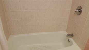 The Amethyst Beach Motel