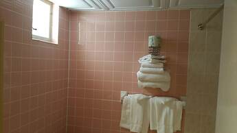 The Amethyst Beach Motel