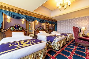 Tokyo Disneyland Hotel