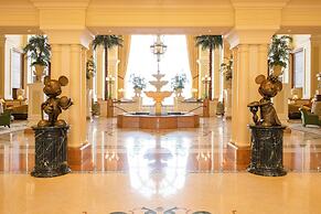 Tokyo Disneyland Hotel