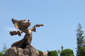 Tokyo Disneyland Hotel