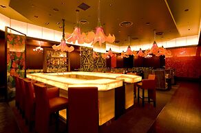 Tokyo Disneyland Hotel