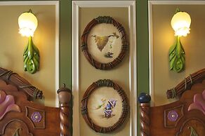 Tokyo Disneyland Hotel