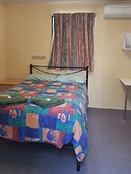 Riverside Tourist Park