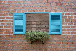 One Beat Vintage & Bistro