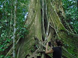 Platinum Class Hostal