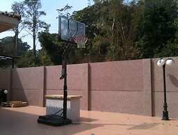 Tainan California Villa