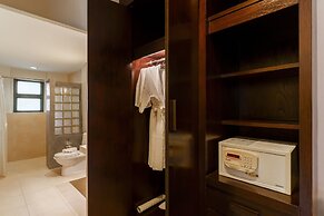 Baan Khaolak Beach Resort