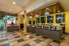 Baan Khaolak Beach Resort