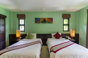 Baan Khaolak Beach Resort