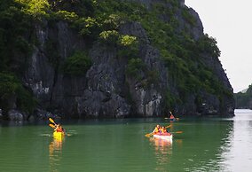 Halong Royal Palace Cruise
