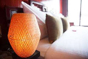 Halong Royal Palace Cruise