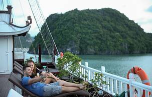 Halong Royal Palace Cruise