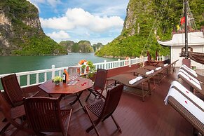 Halong Royal Palace Cruise