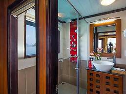 Halong Royal Palace Cruise