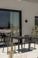 Thelesi Apartments