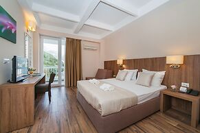 Hotel Sato