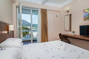 Hotel Sato