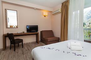 Hotel Sato