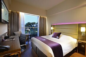 Premier Place Surabaya Airport