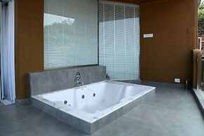 Shalai - The Cliff Resort