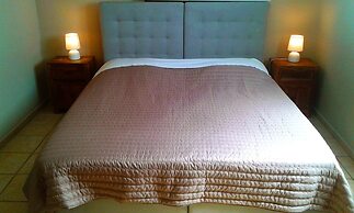 Glyfada Seaside Residence