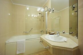 Citrin Hotel - Adults Only