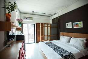 Euanjitt Chill House