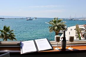 Galeria Valeria Seaside Downtown - MAG Quaint & Elegant Boutique Hotel