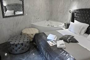 Galeria Valeria Seaside Downtown - MAG Quaint & Elegant Boutique Hotel