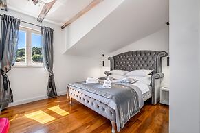 Galeria Valeria Seaside Downtown - MAG Quaint & Elegant Boutique Hotel