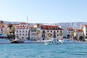 Galeria Valeria Seaside Downtown - MAG Quaint & Elegant Boutique Hotel