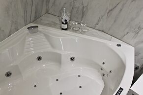 Galeria Valeria Seaside Downtown - MAG Quaint & Elegant Boutique Hotel