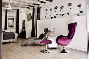 Galeria Valeria Seaside Downtown - MAG Quaint & Elegant Boutique Hotel